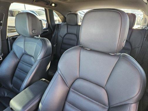 2023 Porsche Macan S