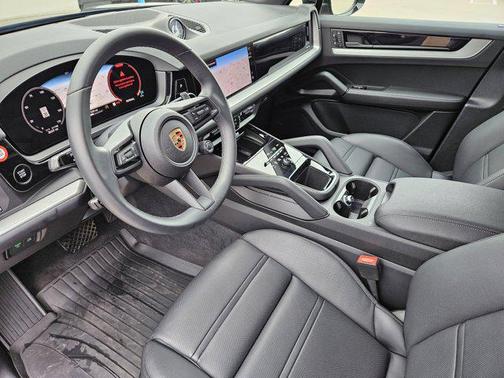 2024 Porsche Cayenne Coupe AWD