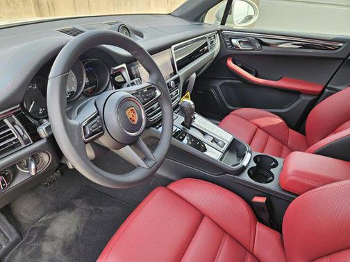 2026 Porsche Macan S