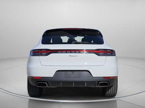 2021 Porsche Macan AWD