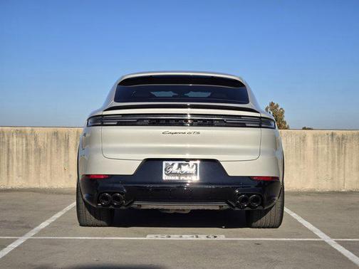 2026 Porsche Cayenne GTS