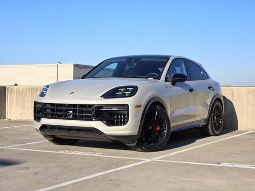 2026 Porsche Cayenne GTS