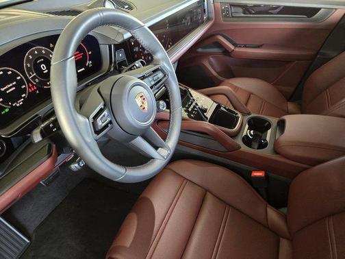 2026 Porsche Cayenne GTS