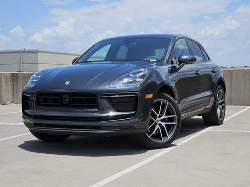 2025 Porsche Macan Base