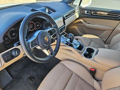 2022 Porsche Cayenne Cayenne E-Hybrid Platinum Edition