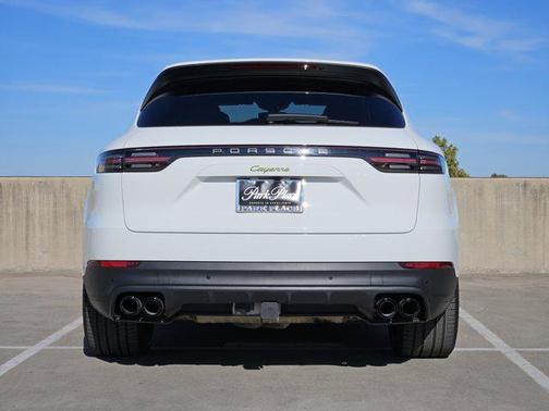 2022 Porsche Cayenne Cayenne E-Hybrid Platinum Edition