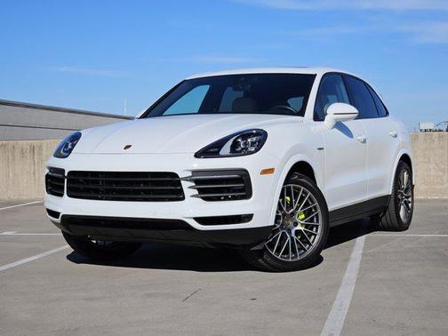 2022 Porsche Cayenne Cayenne E-Hybrid Platinum Edition