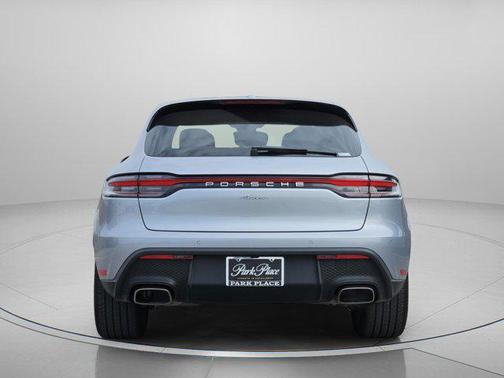 2025 Porsche Macan AWD