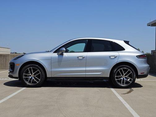 2024 Porsche Macan AWD