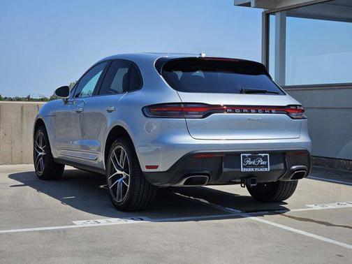 2024 Porsche Macan AWD