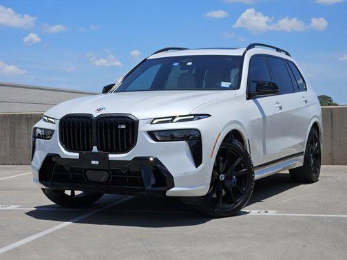 2023 BMW X7 M60i