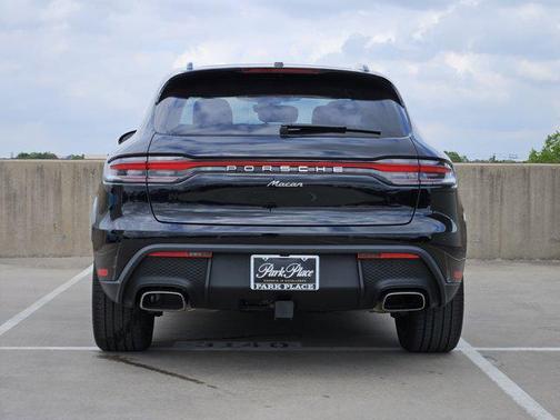 2024 Porsche Macan Base