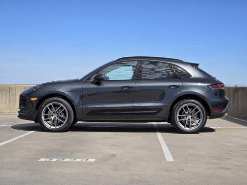 2026 Porsche Macan AWD