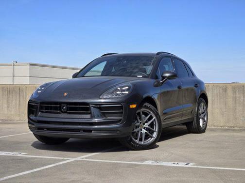 2026 Porsche Macan AWD
