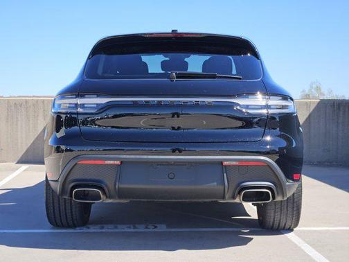 2023 Porsche Macan AWD