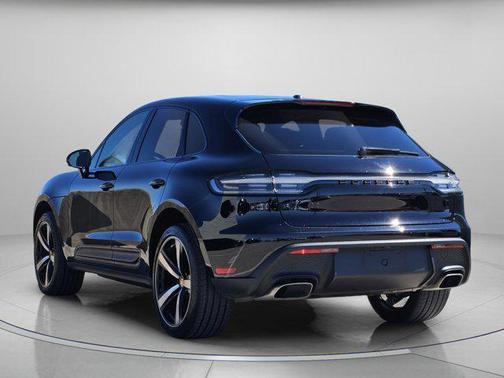 2023 Porsche Macan T