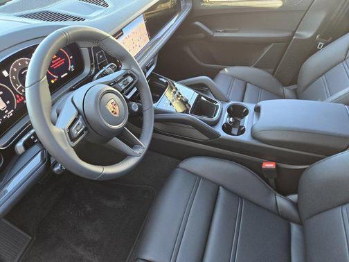 2026 Porsche Cayenne GTS