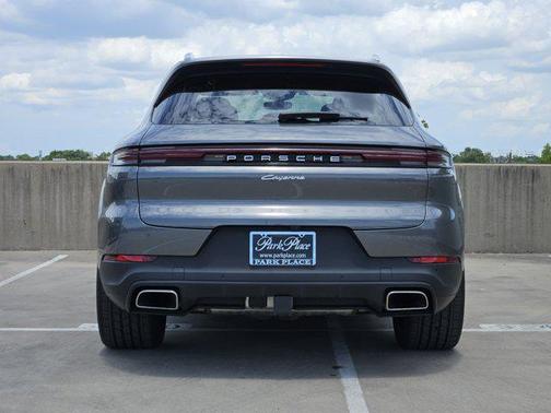 2024 Porsche Cayenne AWD