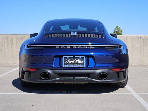 2024 Porsche 911 Carrera 4 GTS