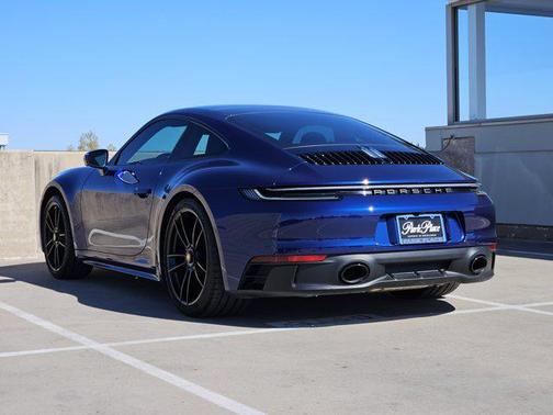 2024 Porsche 911 Carrera 4 GTS