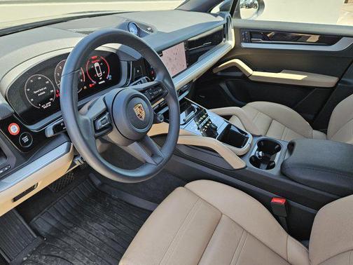 2025 Porsche Cayenne Coupe AWD