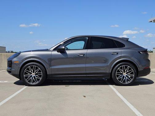 2025 Porsche Cayenne Coupe AWD