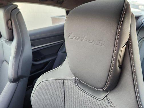 2025 Porsche Taycan Turbo S