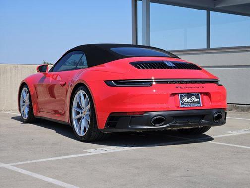 2024 Porsche 911 Carrera 4 GTS