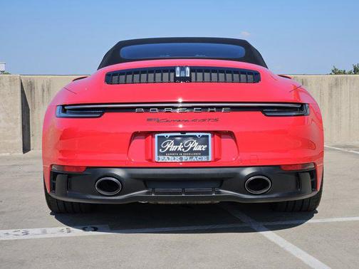 2024 Porsche 911 Carrera 4 GTS