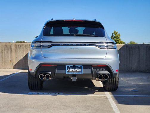 2026 Porsche Macan AWD