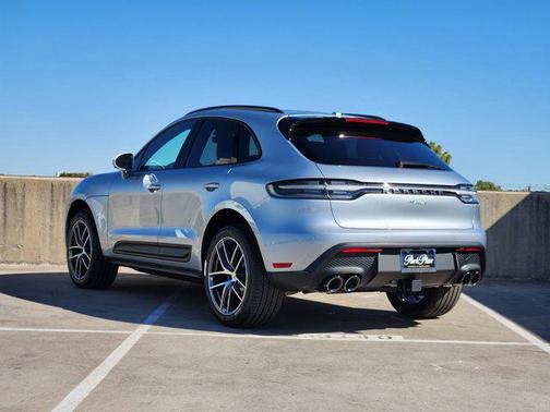 2026 Porsche Macan AWD