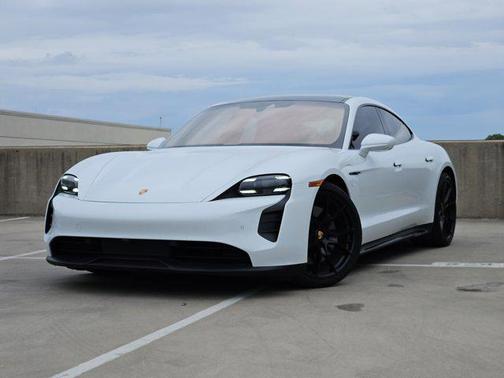 2024 Porsche Taycan GTS