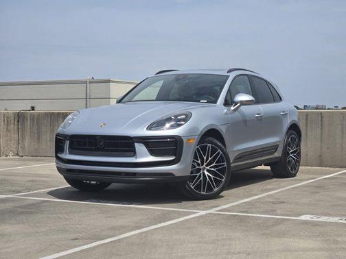 2026 Porsche Macan AWD