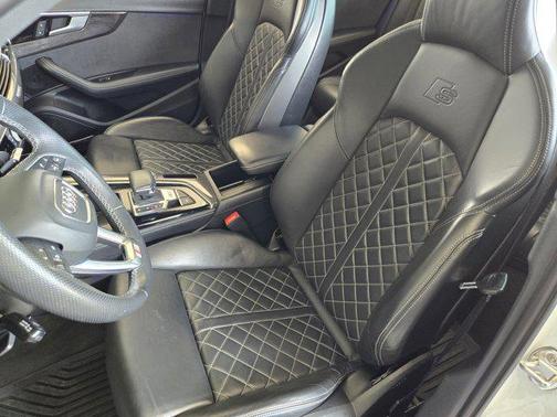 2022 Audi S4 3.0T Prestige