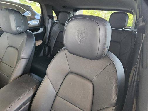 2024 Porsche Cayenne AWD
