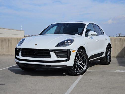 2025 Porsche Macan AWD