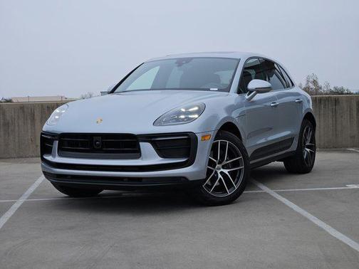 2025 Porsche Macan AWD