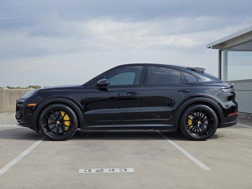 2024 Porsche Cayenne Turbo GT