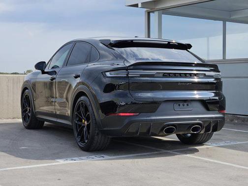 2024 Porsche Cayenne Turbo GT