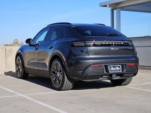 2024 Porsche Macan 4