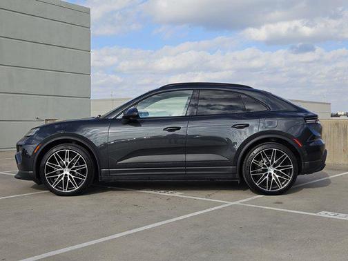 2024 Porsche Macan 4