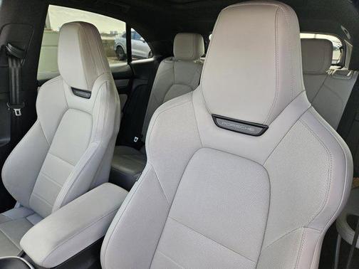 2024 Porsche Macan 4