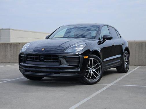 2026 Porsche Macan AWD