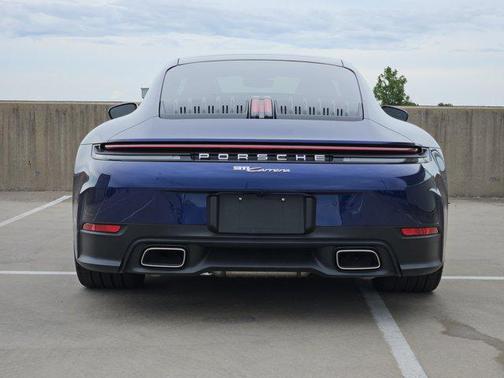2025 Porsche 911 Carrera