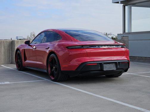 2022 Porsche Taycan 4S