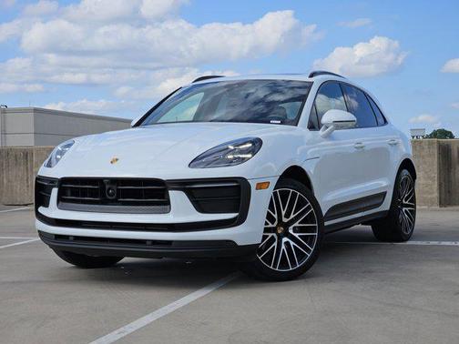 2023 Porsche Macan Base