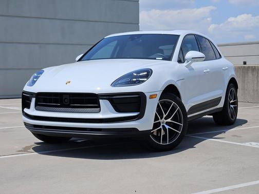 Carrara White Metallic 2026 Porsche Macan Macan