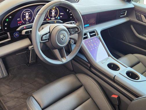 2025 Porsche Taycan Turbo