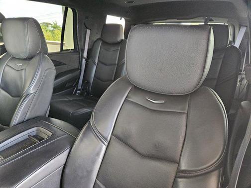 2016 Cadillac Escalade Platinum