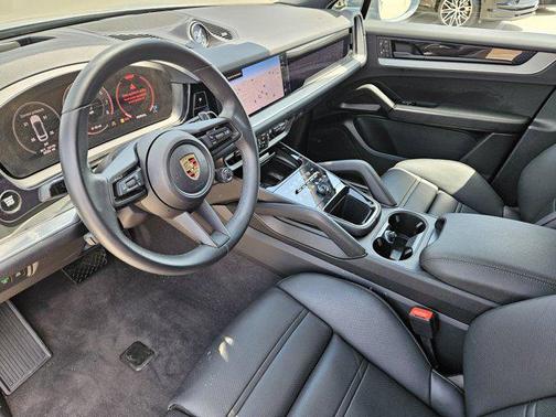 2024 Porsche Cayenne Coupe AWD